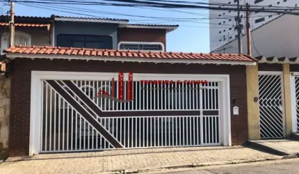 Sobrado 194m²  Água Fria