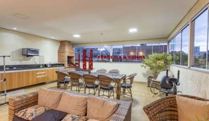 Excelente casa com  198 m² no Bom Retiro.