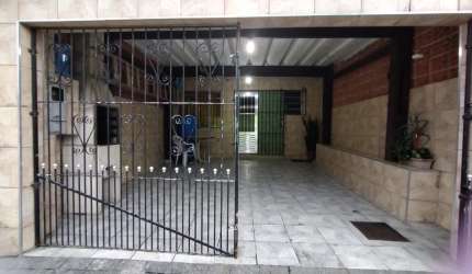 IMPERDÍVEL CASA LADO PRAIA COM VAGA 220 MIL