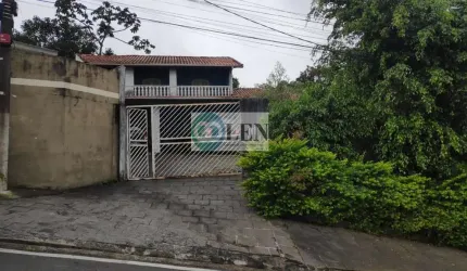 Casa para Venda em Arujá, Nossa Senhora do Carmo, 5 dormitórios, 1 suíte, 2 banheiros, 5 vagas