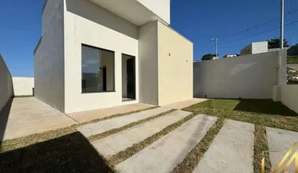 Casa com 2 quartos à venda na Praça Pimentel Duarte, Real de Queluz, Conselheiro Lafaiete, 68 m2 por R$ 390.000