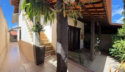Casa com 3 quartos à venda na Rua Raimundo da Costa Carvalho, Manoel Corrêa, Conselheiro Lafaiete, 364 m2 por R$ 850.000