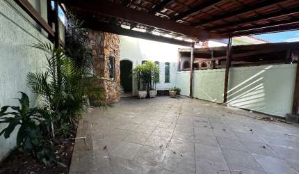 CASA SOBRADO COM 3 QUARTOS PARA VENDA NA VILA AURORA!