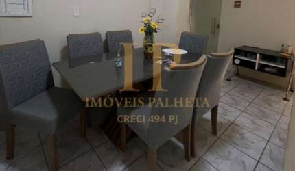 Vende-se Apto 3 quartos, 2º andar no Centro