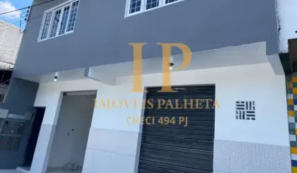 Vende-se prédio comercial com 3 apartamentos e ponto comercial no Coroado