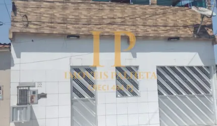 Vende-se Casa duplex, 5 quartos, sendo 3 suites, 2 vagas de Garagem,  Nova Cidade