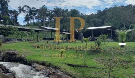 Vendo Balneário de 150 hectares, em balbina, Presidente Figueiredo - AM