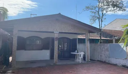 Casa para Venda em Guaratuba, Cohapar, 3 dormitórios, 2 banheiros, 1 vaga
