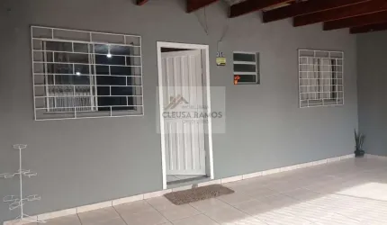 Casa para Venda em Guaratuba, Mirim, 2 dormitórios, 1 suíte, 2 banheiros, 2 vagas