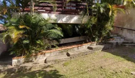 Casa de Praia para Venda em Cabo Frio, Peró, 2 dormitórios, 1 banheiro, 1 vaga
