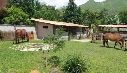 Casa 3 dormitórios para Venda em Miguel Pereira, Conrado, 3 dormitórios, 1 suíte, 1 banheiro, 2 vagas