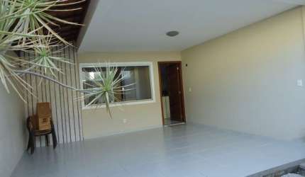 Casa com 3 quartos à venda na Imbirema, 71, Colina de Laranjeiras, Serra por R$ 800.000