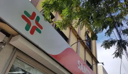 Ponto comercial com 8 salas para alugar na Augusto Emílio Estelita Lins, 20, Jardim Camburi, Vitória por R$ 14.000