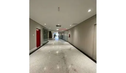 EXCELENTE LOJA EM MALL NA ENSEADA DO SUÁ