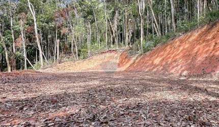 Terreno Exclusivo de 8.000 m² no Recreio Campestre – Escritura Pronta para Construir