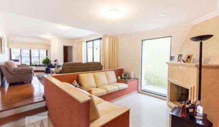 Casa à Venda - Moema, 3 Quartos,  600 m2