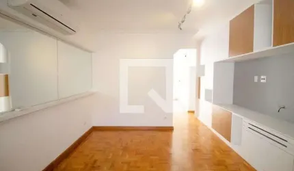 Casa à Venda - Pinheiros, 2 Quartos,  85 m2