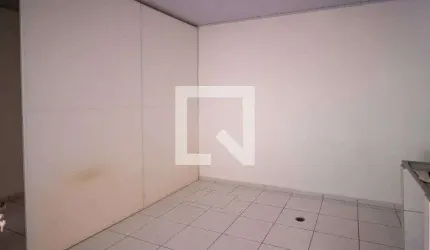 Casa à Venda - Bosque da Saúde, 1 Quarto,  25 m2
