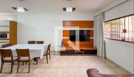 Casa à Venda - Ipiranga, 2 Quartos,  300 m2