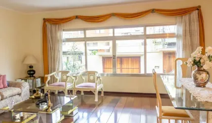 Casa à Venda - Chácara Inglesa, 3 Quartos,  400 m2