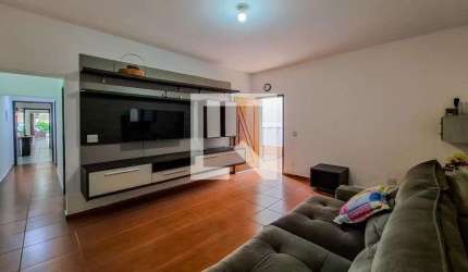 Casa à Venda - Ipiranga, 2 Quartos,  144 m2