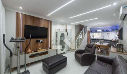 Casa à Venda - Bosque da Saúde, 3 Quartos,  180 m2