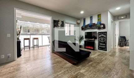 Apartamento à Venda - Vila Pompéia, 2 Quartos,  74 m2