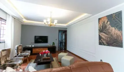 Casa à Venda - Chácara Inglesa, 4 Quartos,  250 m2
