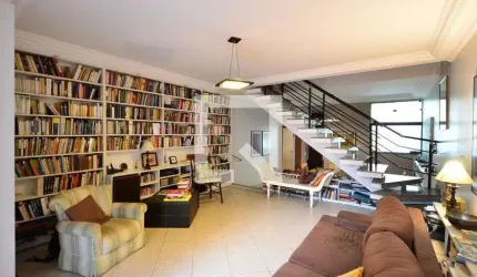 Casa à Venda - Chácara Inglesa, 4 Quartos,  250 m2