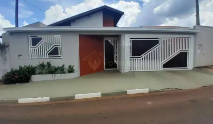 Casa Parque Residencial Imigrantes - Holambra/SP
