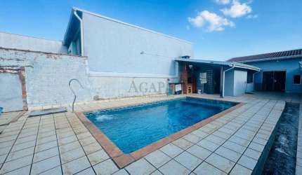 Casa à venda em Artur Nogueira, Parque das Laranjeiras, com 3 quartos, com 180.22 m²