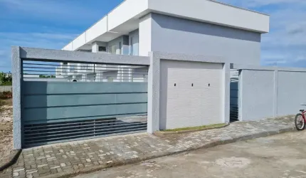 Lindo duplex em condominio fechado