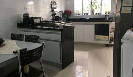 Sobrado com 2 dormitórios à venda, 200 m² por R$ 690.000,00 - Vila Bertioga - São Paulo/SP