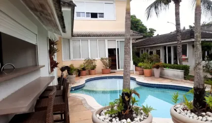 Belíssima casa na Barra da Tijuca