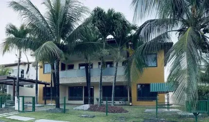 5 SUÍTES MAIS GABINETE - COND. FECHADO - PRÓXIMO A PRAIA - CAMPO DE FUTEBOL E DE VÔLEI - PISCINA