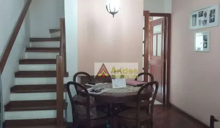 Sobrado em Condomínio Fechado - Santa Inês