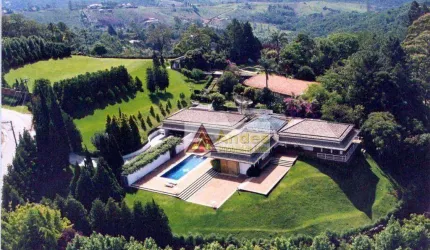 Casa Térrea Estilo Europeu com Heliponto Homologado 4 Suítes Piscina 20 vagas  à venda, 1500 m² por R$ 5.500.000, - Serra da Cantareira - São Paulo/SP