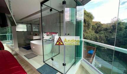 Luxuosa casa na Serra da Cantareira em condomínio 4 suítes, living conceito aberto, piscina e muito mais!