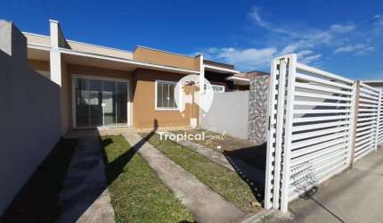 CASA À VENDA NO BALNEÁRIO CANOAS  Conforto e Praticidade