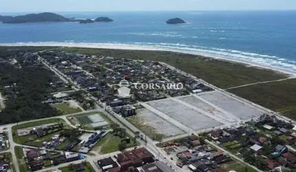 Terrenos próximos do mar em Pontal do Sul