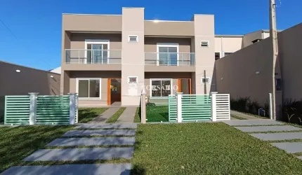 Sobrados novos com piscina a venda no Atami Sul