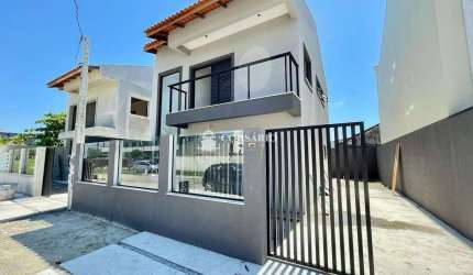 Sobrado Novo em Pontal do Sul