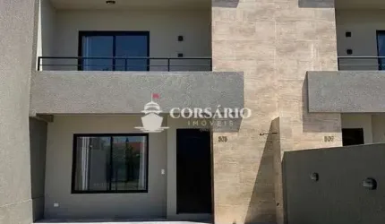 Sobrado com piscina três quartos Atami