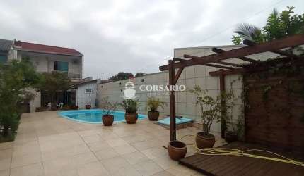 Sobrado faixa mar piscina Pontal do Paraná