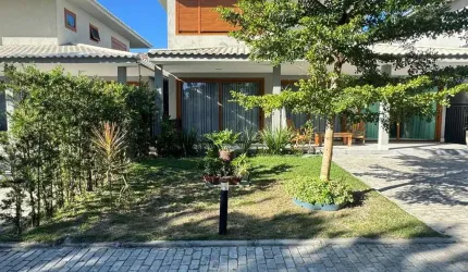 Casa em condomínio na Estrada da Balsa