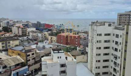 ESPAÇOSO APARTAMENTO - 3 QUARTOS - VISTA MAR - ANDAR ALTO - PITUBA