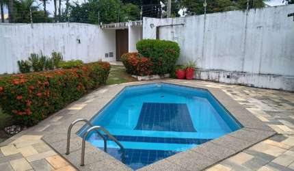 Vendo casa 4 Suítes em Villas do Atlântico