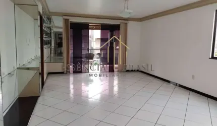 ALUGUEL casa ampla 1 andar 3 quartos com 3 suítes, varanda, garagem condomínio portaria 24h