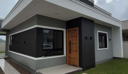 Belíssima casa com 3 quartos, ideal pra vc e sua família morar