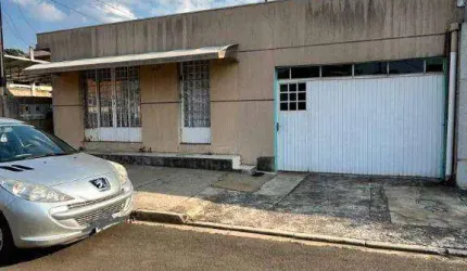 Casa com 3 dormitórios à venda, 171 m² por R$ 750.000,00 - Trianon - Guarapuava/PR